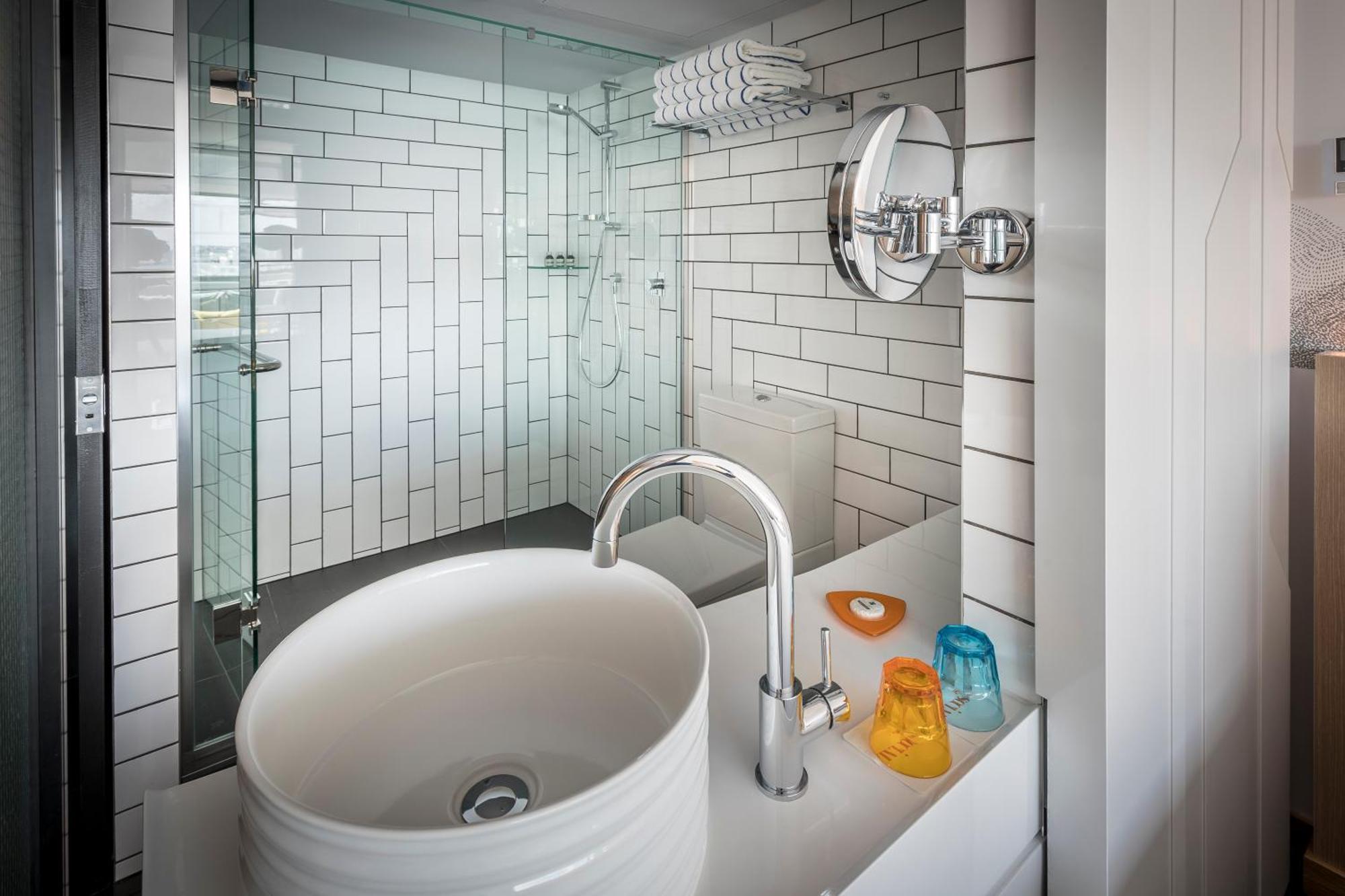 Social 2 Singles
