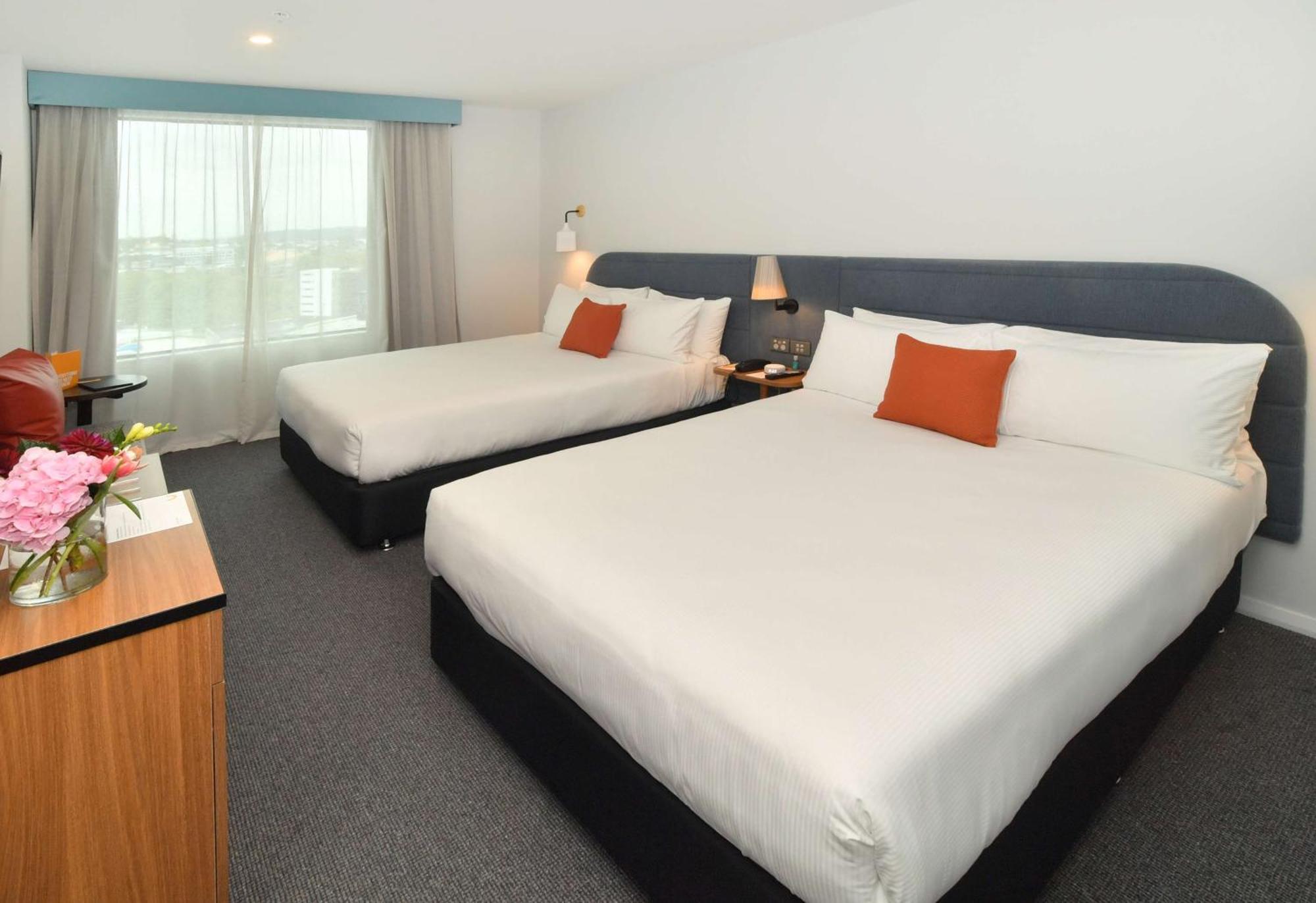 Deluxe Harbour View Twin
