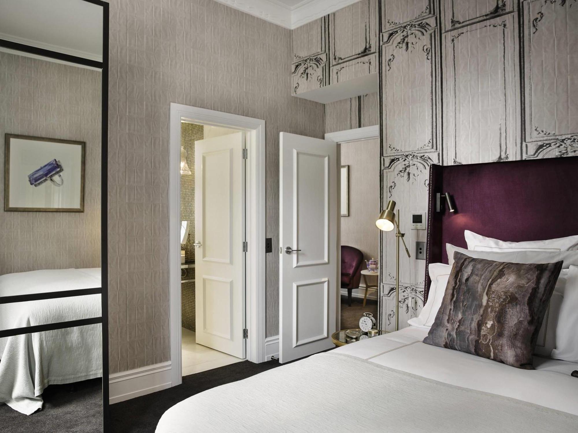 Junior Suite One King Bed