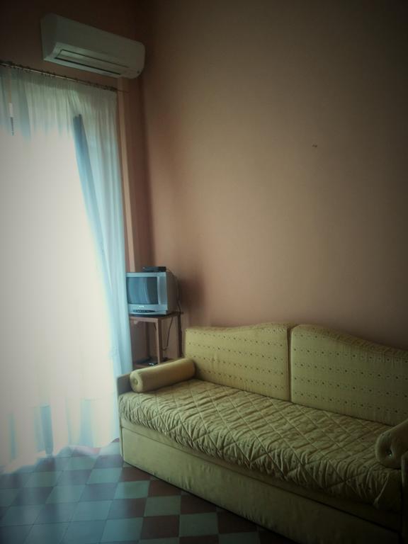 One-Bedroom Apartment,224124200:JPEG